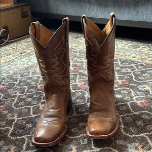 Women’s Brown Western cowboy cowgirl Boots square toe 9